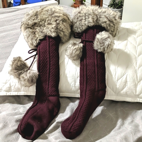 Reading socks - Picture 1 of 2